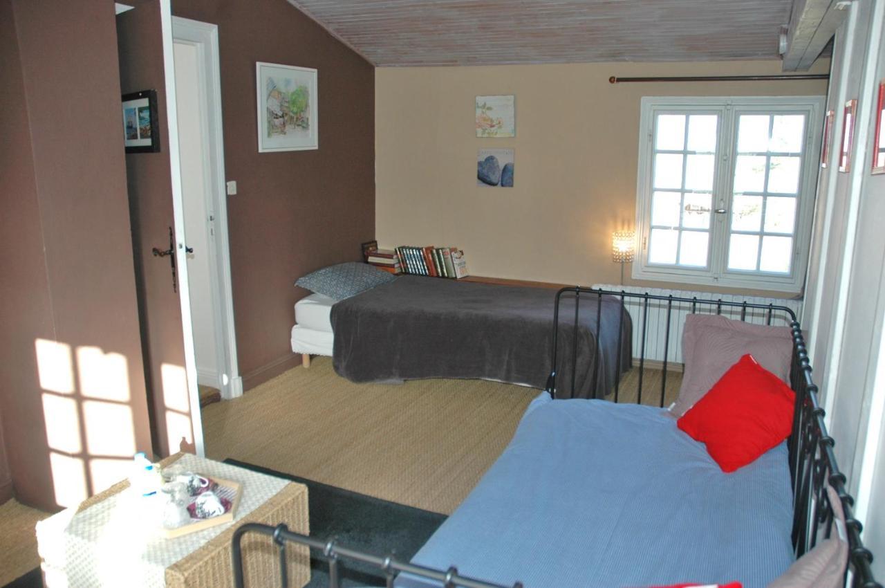 Domaine De La Queyssie Bed & Breakfast Saussignac Exterior foto