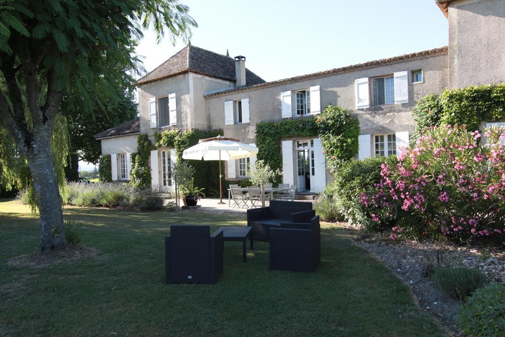 Domaine De La Queyssie Bed & Breakfast Saussignac Exterior foto